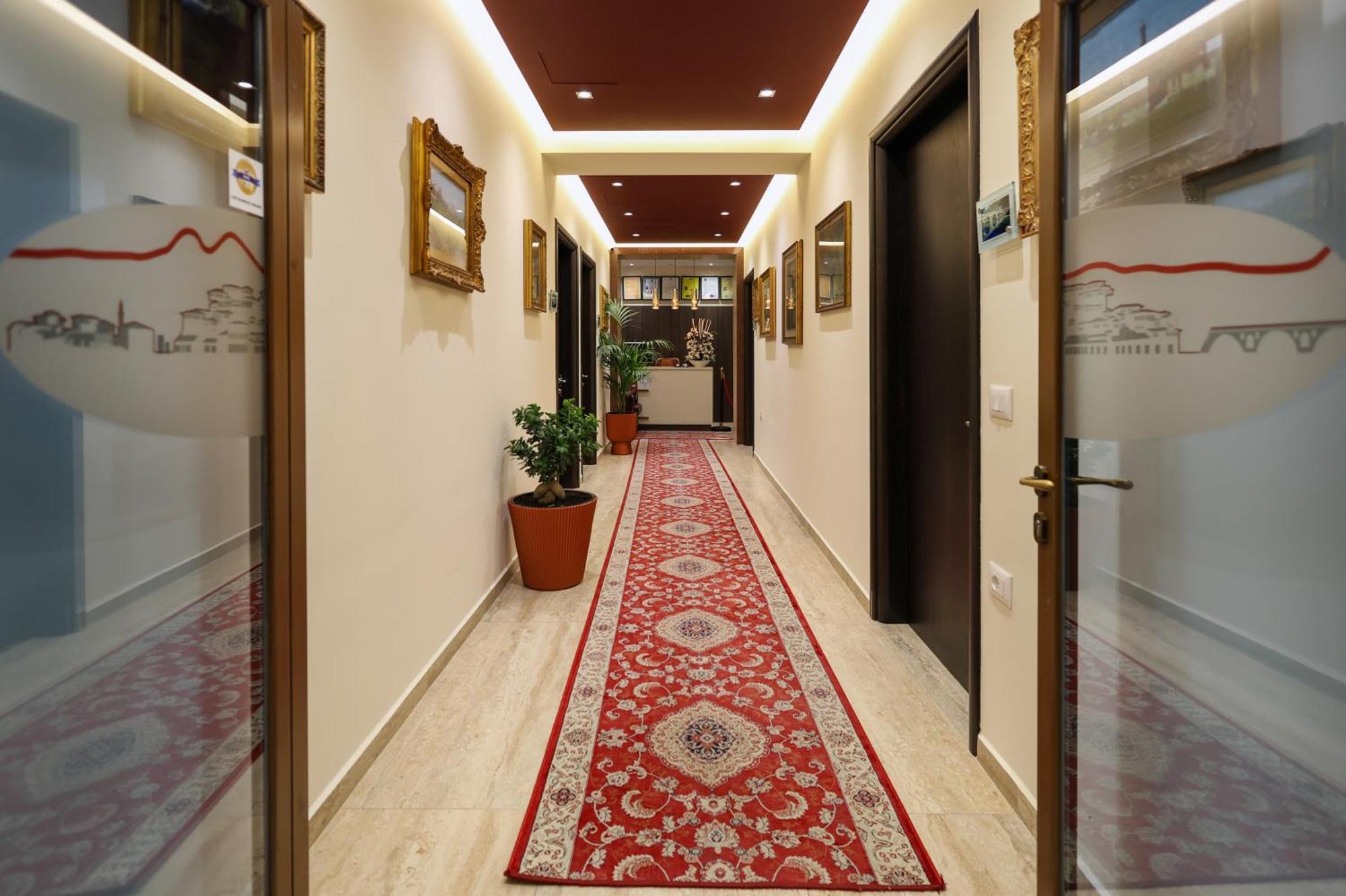 Hotel Mimani Berat Exterior foto